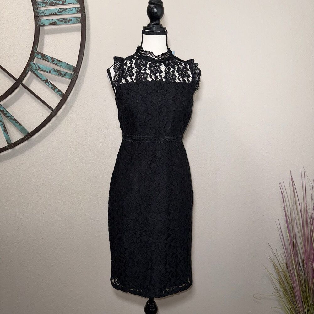 Ann Taylor Petite Dress Size 2P Black Lace Sleveless Lined Sheath